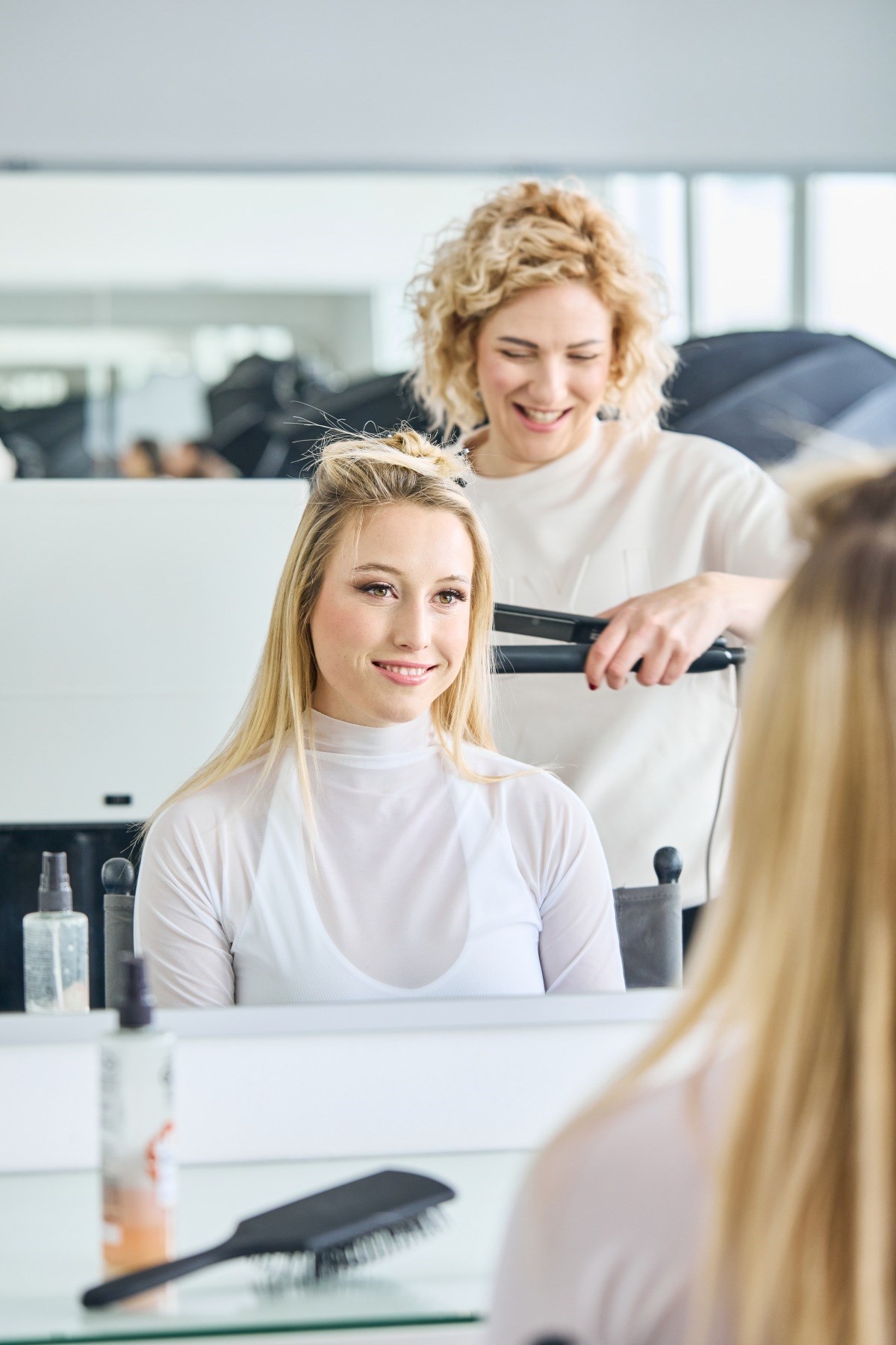 Make up und Hairstyling Ausbildung mit CIDESCO Diplom